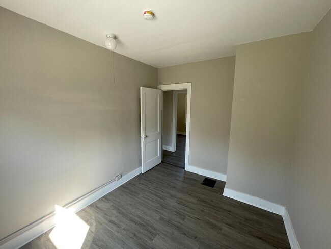 Building Photo - SECTION 8 and EDEN Accepted!! Exciting Opp...