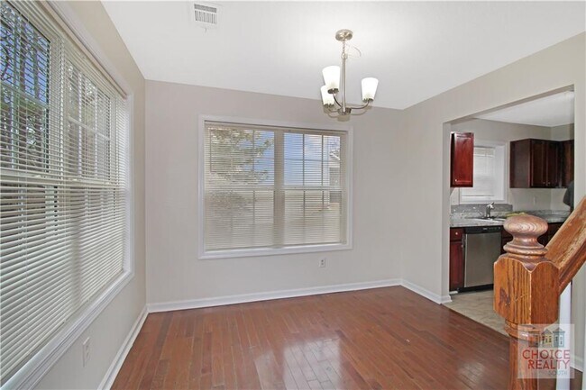 Building Photo - 4810 Brookwood Pl