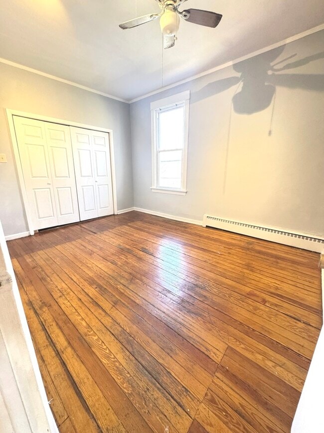 Building Photo - 511 N Taylor Ave