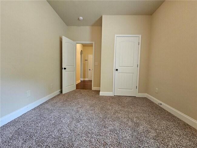 Building Photo - 2792 Misty Ivy Dr