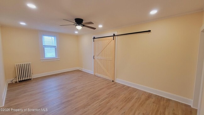 Building Photo - 864 S Main St