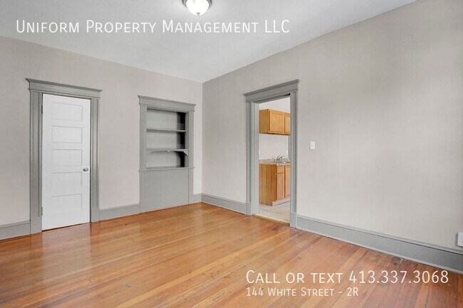 Building Photo - 144 White St