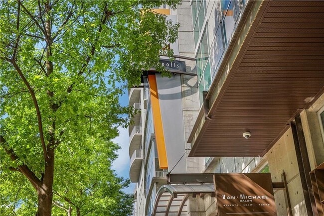 Building Photo - 943 Peachtree St NE