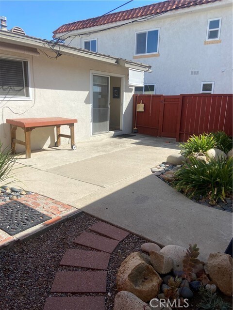 Building Photo - 33791 Silver Lantern St