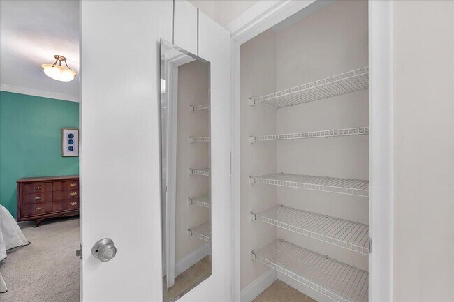 Building Photo - 2908 Banyan Blvd Cir NW