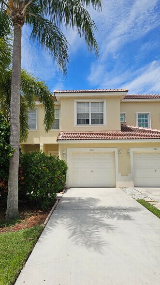 Primary Photo - 8115 Bellagio Ln