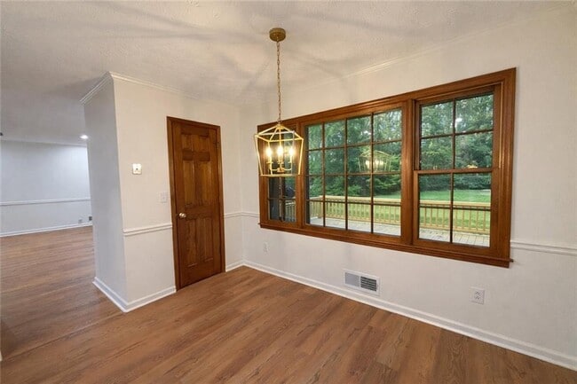 Building Photo - 807 Oak Bridge Ln