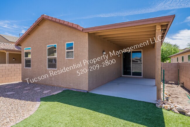 Building Photo - 9578 S Trapper Ridge Dr