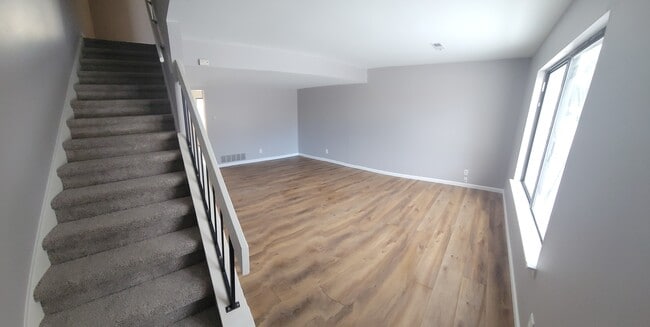 Building Photo - 1901 Nancy Ct