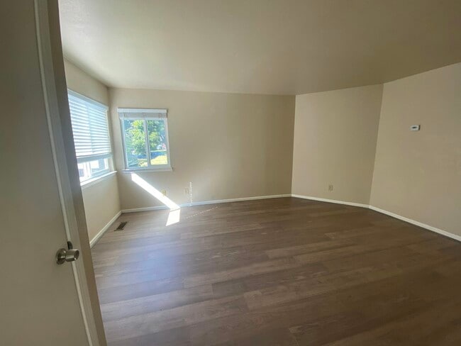 Building Photo - 17280 Markross Ct