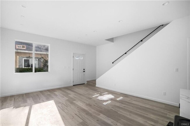 Building Photo - Brand-new ADU in Winnetka- Completed in 2025