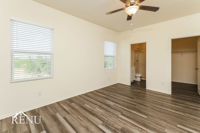 Building Photo - 5164 Firefly Hls