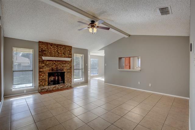 Building Photo - 420 Revolution Ln