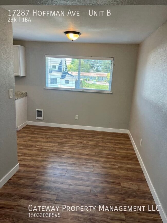 Building Photo - 17287 Hoffman Ave