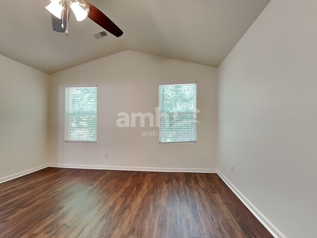 Building Photo - 43 Blackberry Cir