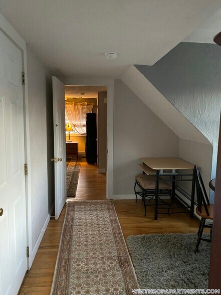 Building Photo - 370 Main St