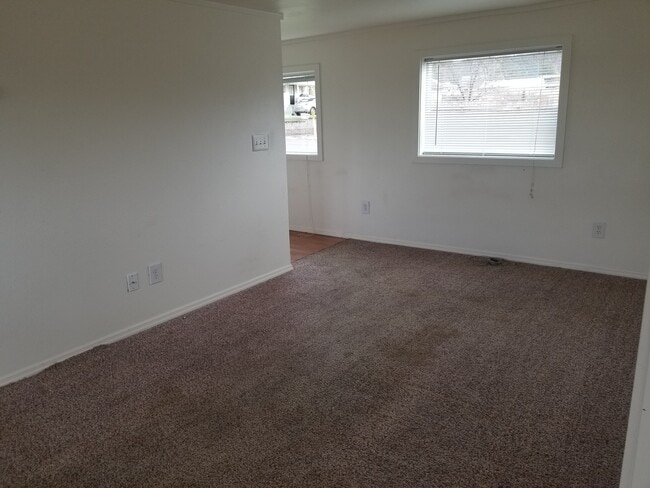 Building Photo - 295023