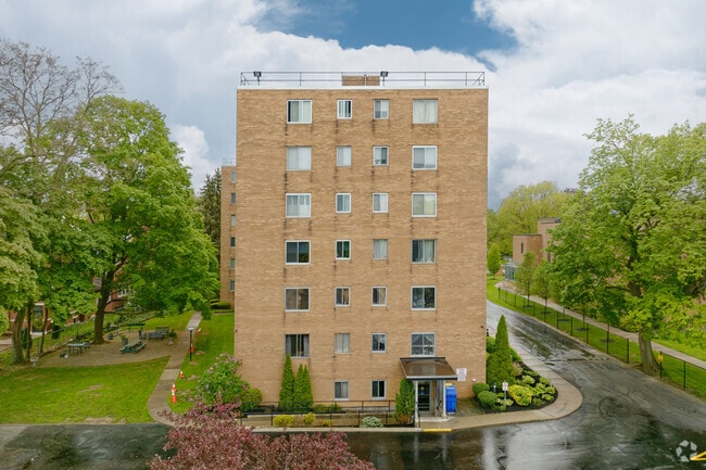 Building Photo - Scarborough House Condominium