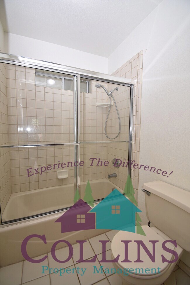 Building Photo - 505 Adriana Pl