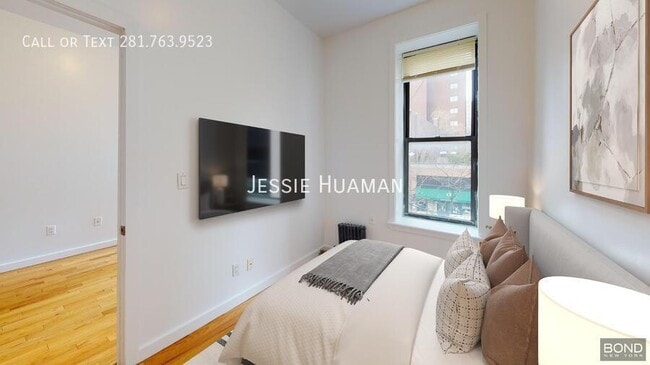 Building Photo - 1502 First Ave -3CD