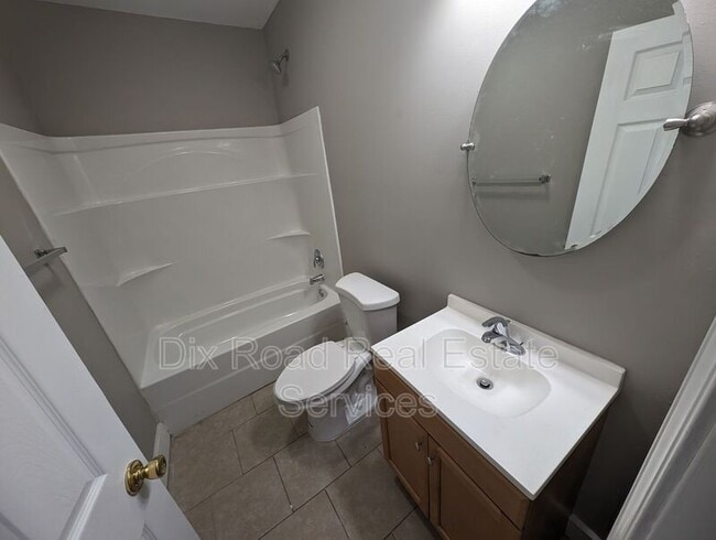 Building Photo - 1047 Lexington Ave