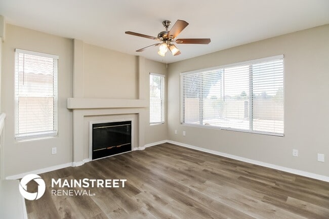 Building Photo - 2541 W Gary Dr