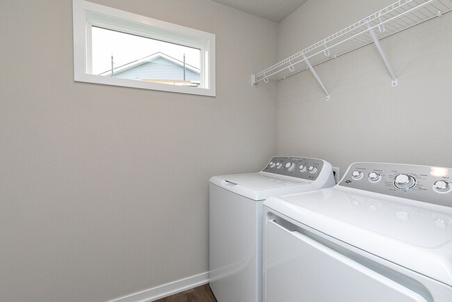 Building Photo - "Rare Find: Spacious Ranch Living at Its Best in Bondurant with the lowest rent ever"