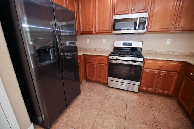 Building Photo - 177 Cloud Cover Ave