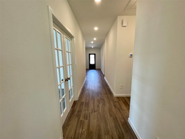 Building Photo - 17202 Coppice Oak Dr