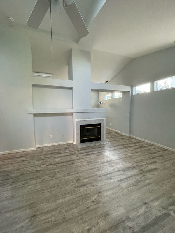 Building Photo - 9428 Plainoak Way