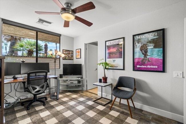 Building Photo - 59 Cornell Dr