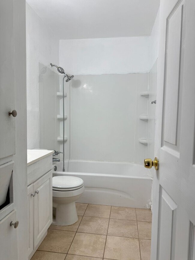 Building Photo - 1029 Vly Frg Dr