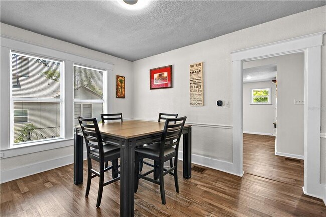 Building Photo - 766 13th Ave S