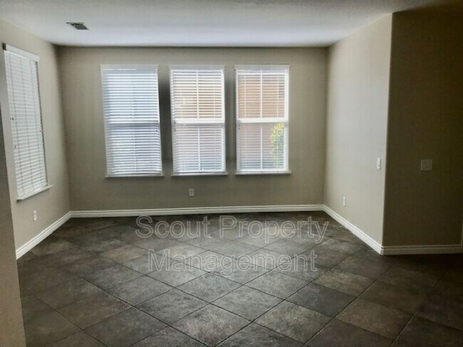 Building Photo - 28770 Oak Park Ln