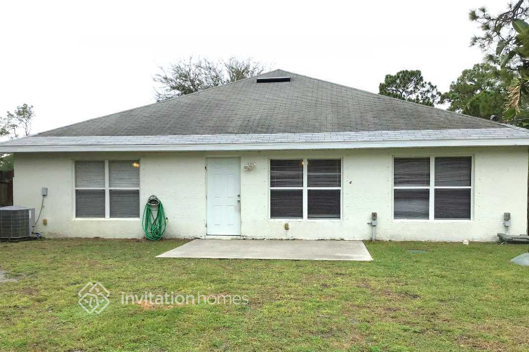 Building Photo - 417 Saragassa Ave