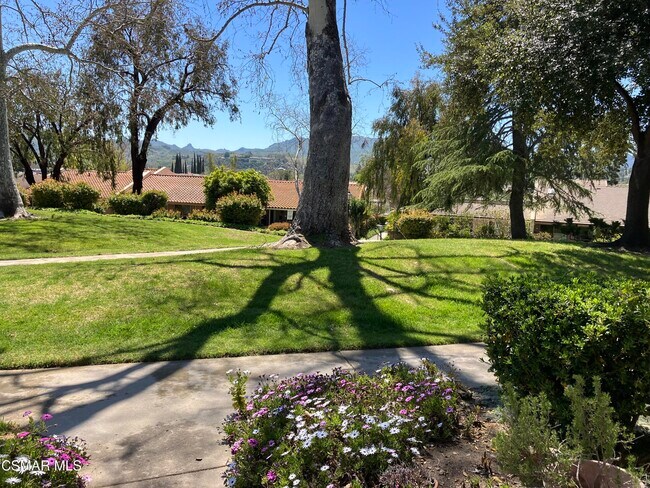 Building Photo - 2558 Northlake Cir