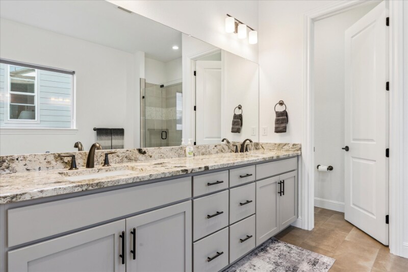 Building Photo - 264 Kitselman Dr