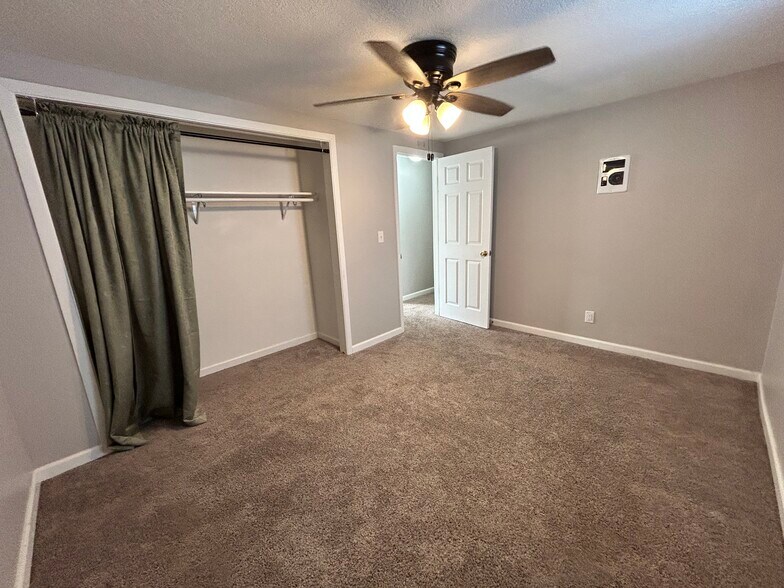 Building Photo - 2271 S Cost a Plenty Rd