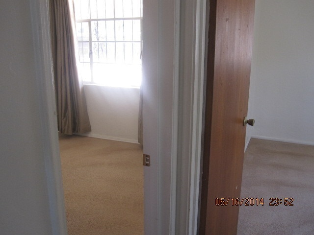 Building Photo - Close to Park Rental
