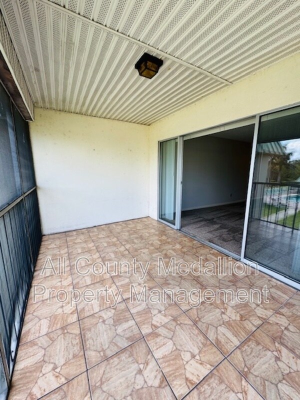 Building Photo - 6731 Winkler Rd