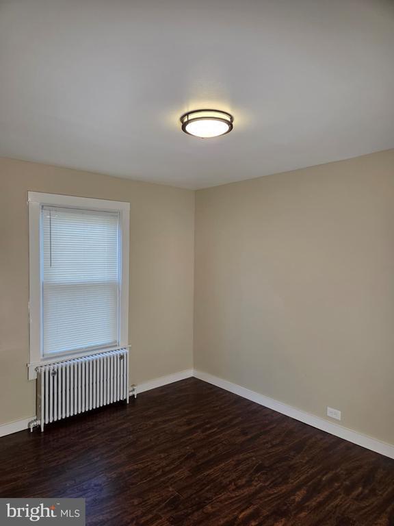 Building Photo - 143 Old Dorwart St