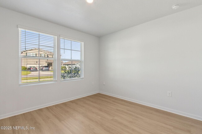 Building Photo - 65445 River Glen Pkwy