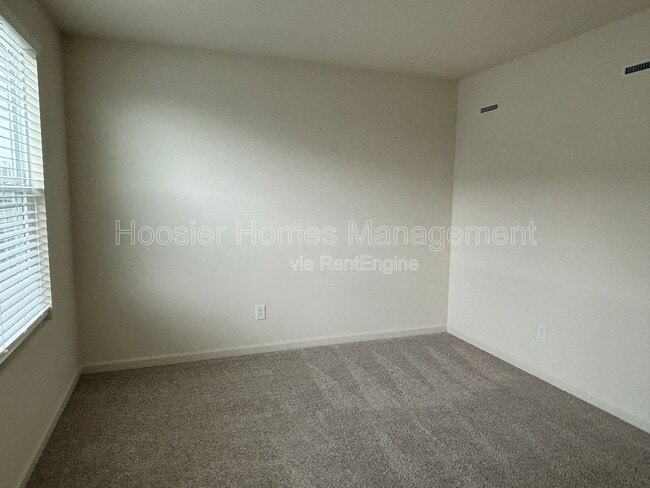 Building Photo - 7255 Shroyer Wy