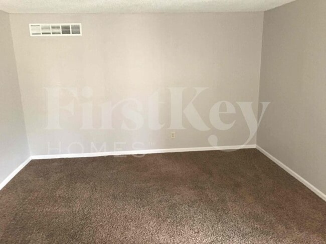 Building Photo - 2097 Meadowview Lane