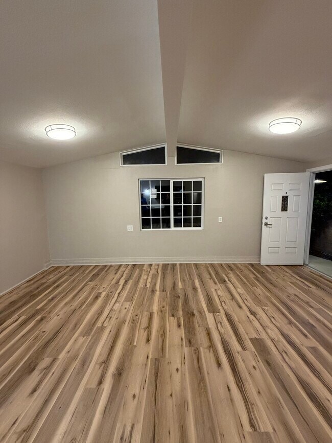 Building Photo - 8147 Tunney Ave