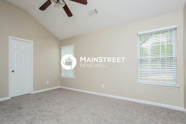 Building Photo - 5 Bedroom Pet-Friendly Home in Fairburn, GA with Main Street Renewal