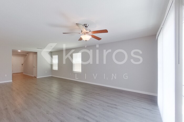 Building Photo - 8604 SW 44th Ct