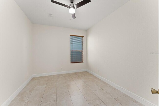 Building Photo - 8838 Abbotsbury Dr