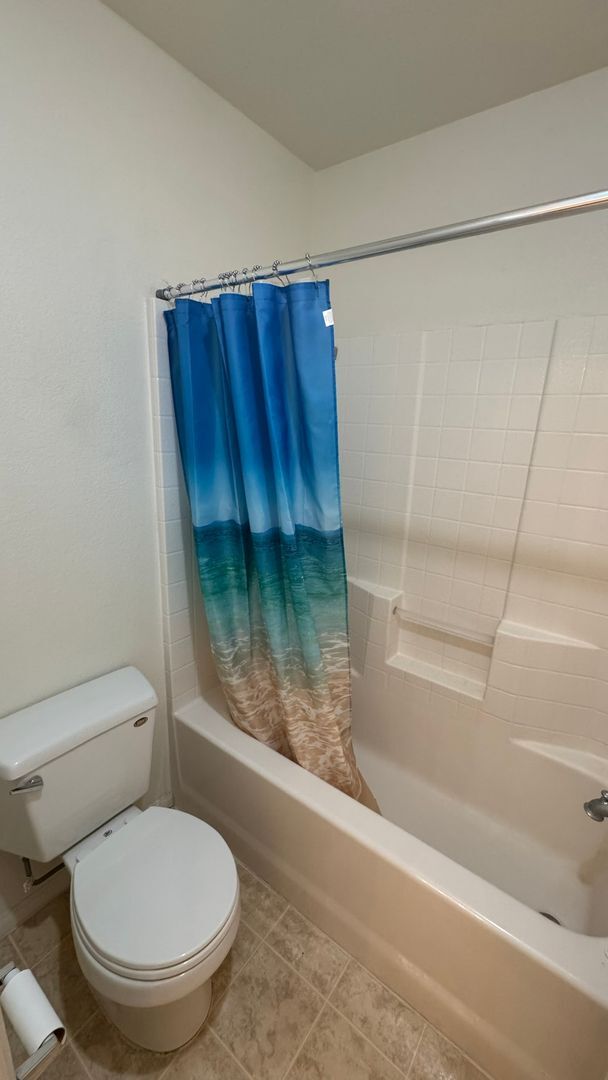 Building Photo - Welcome Home 3 or 4 BDRM SW Las Vegas