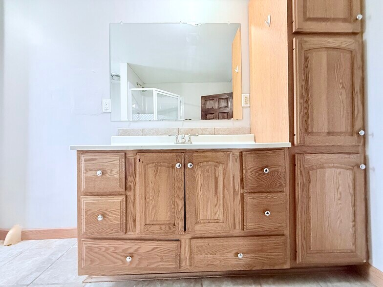 Bathroom Cabinets - 615 W 2nd St